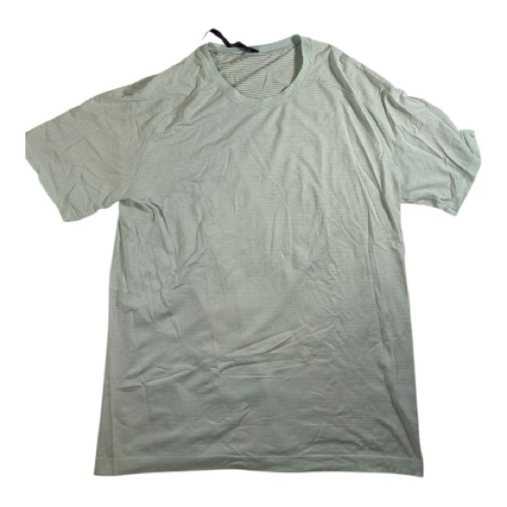 Lululemon Metal Vent Tech Men’s Size XL
Athleisure Performance Casual Travelcore